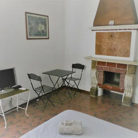 Casa Lungomare Tatil Evi Giardini Naxos